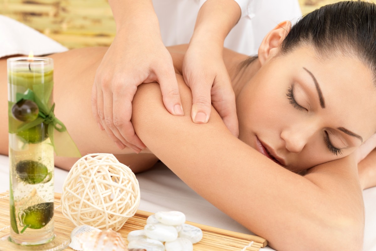 woman-spa-massage-body-beauty-salon (1)